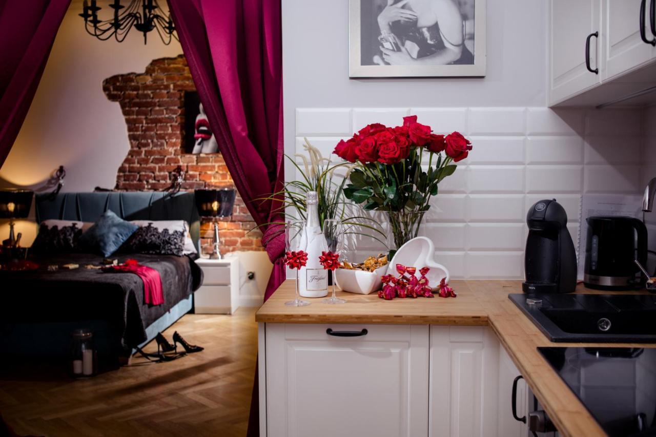Apartament Dla Doroslych "Papierki Po Cukierkach" Lublin Kültér fotó