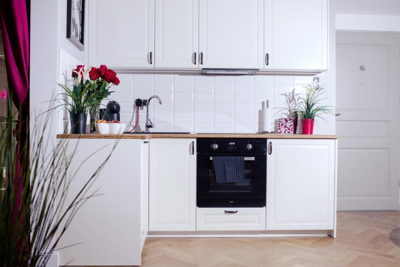 Apartament Dla Doroslych "Papierki Po Cukierkach" Lublin Kültér fotó